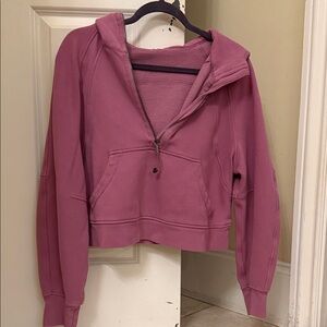 Lululemon Athletica scuba crop half zip size m/l